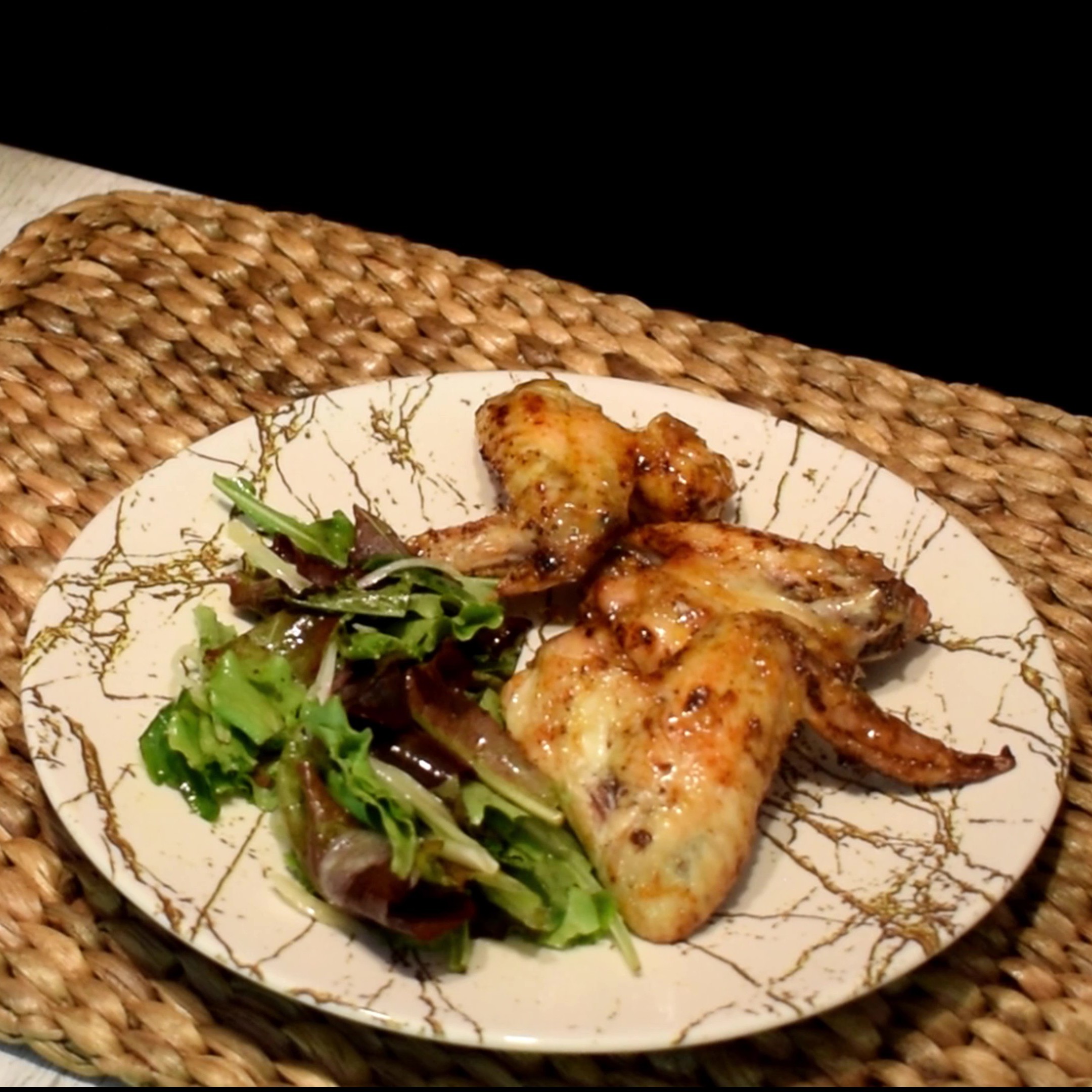 Alitas glaseadas en freidora de aire ¡super crujientes y fáciles!