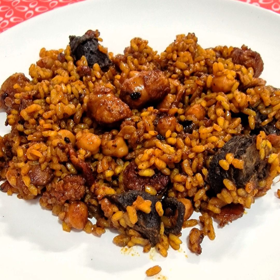 Arroz empedrado tradicional: fácil, casero y lleno de sabor