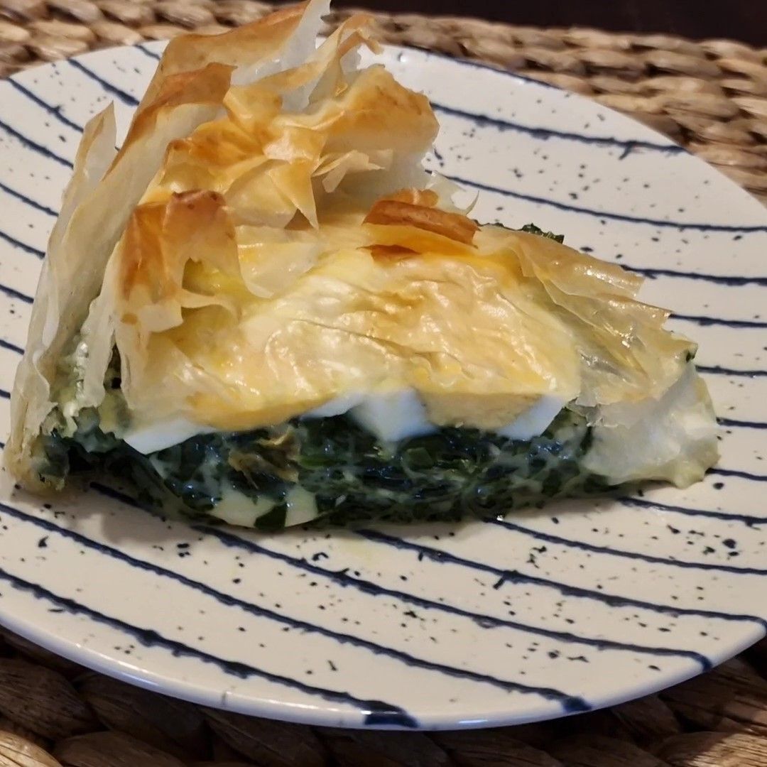 Pastel de espinacas con masa philo: crujiente y suave