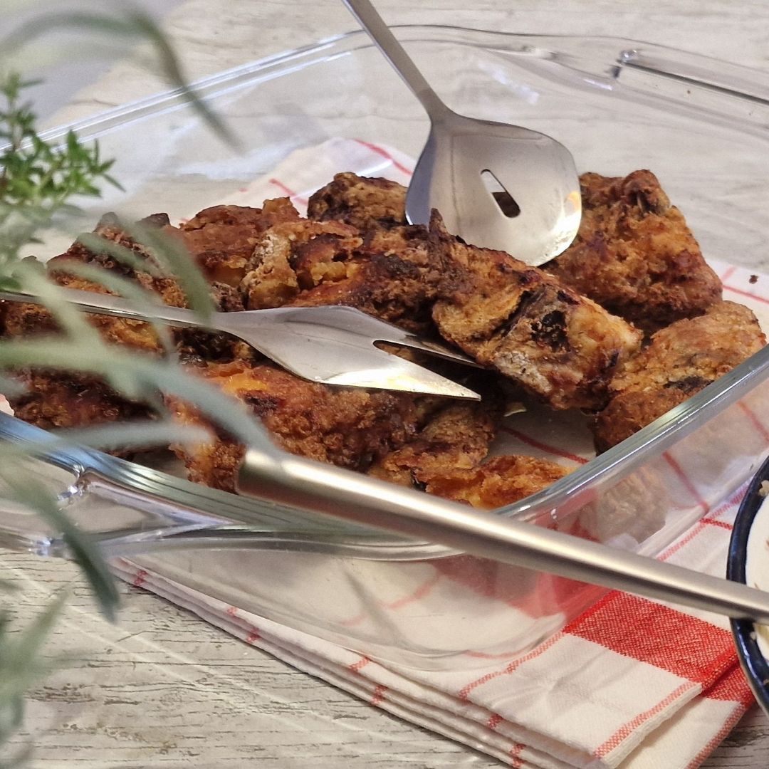 Pollo frito tipo KFC crujiente: como el de la cadena