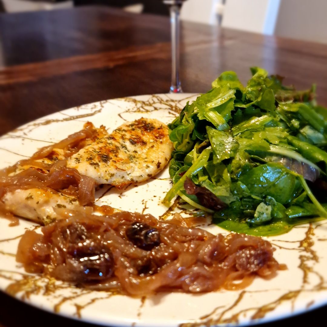 Cebollas caramelizadas caseras: receta fácil y perfecta como acompañamiento